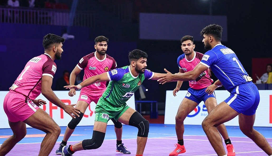 ট্রান্সফার উইন্ডোর কোলাহল, প্যাচ নোটের নীরবতা: অন-চেইন ডেটা যখন ইস্পোর্টসের গুজব ছেঁকে দেয়