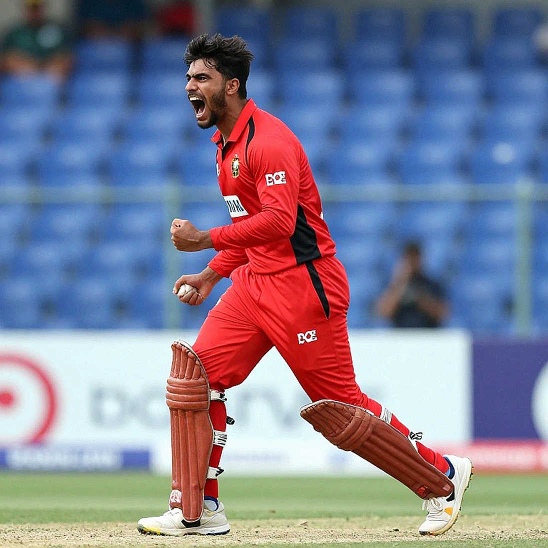 মাদুশাঙ্কার ৫/৩৪-এ পাকিস্তান ১১০-তে গুঁড়িয়ে, ফাইনালে শ্রীলঙ্কা — ইংল্যান্ডের আশা শেষ